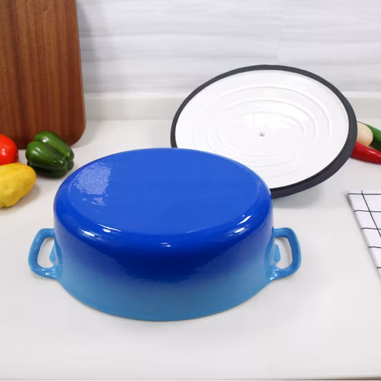 Ovaler Bräter aus emailliertem Gusseisen, Hersteller aus China, Größe 30 x 23 cm